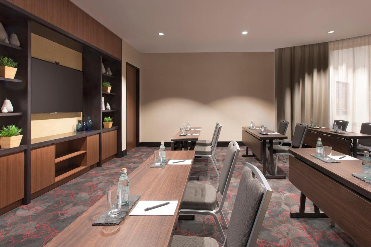 Sydney Harbour Marriott Hotel At Circular Quay מראה חיצוני תמונה Meeting room