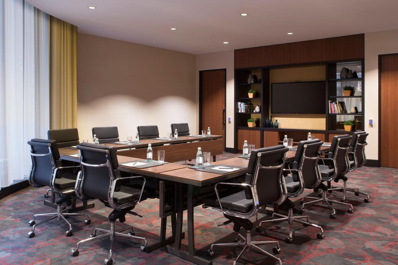 Sydney Harbour Marriott Hotel At Circular Quay מראה חיצוני תמונה Meeting room