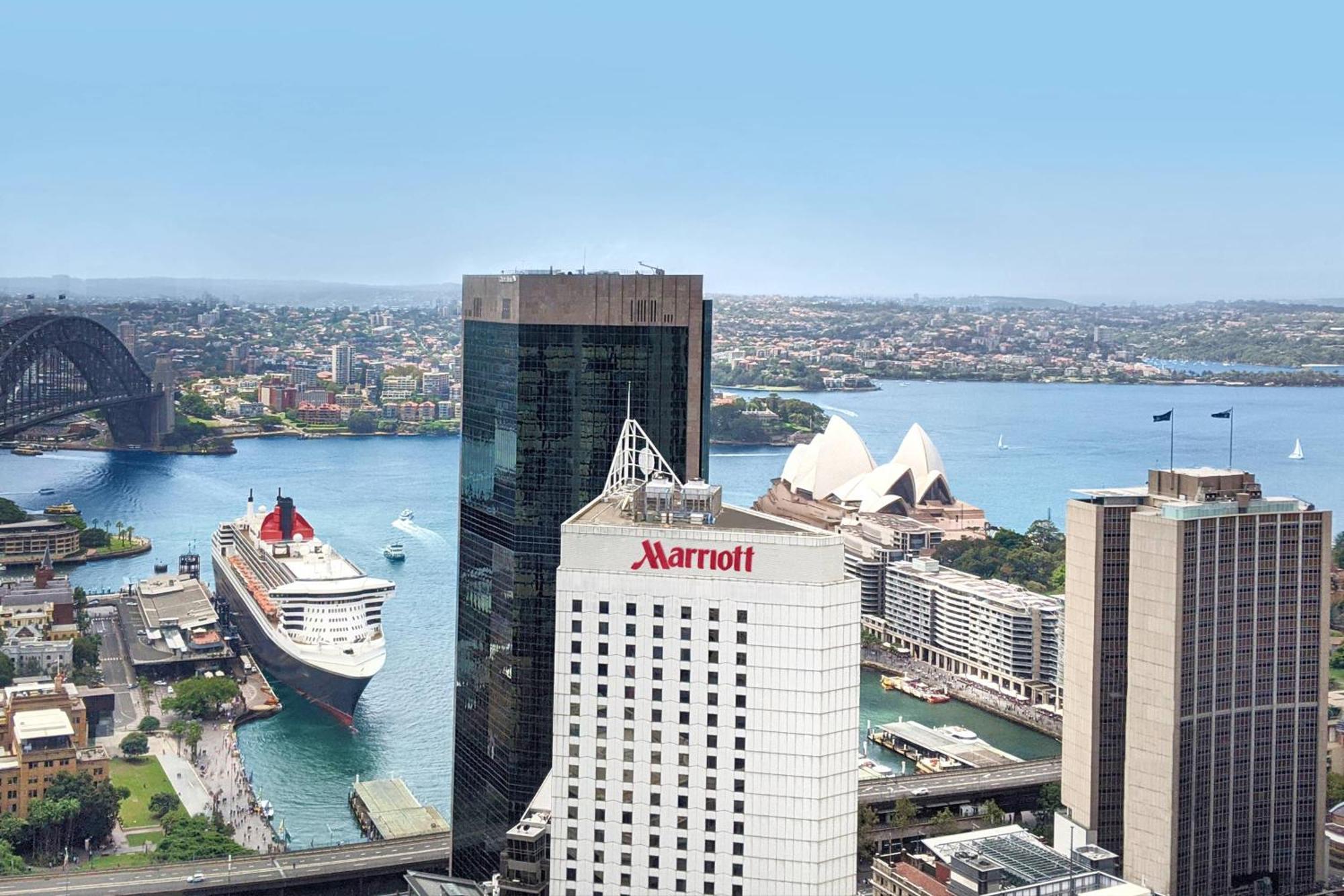 Sydney Harbour Marriott Hotel At Circular Quay מראה חיצוני תמונה The hotel in 2012